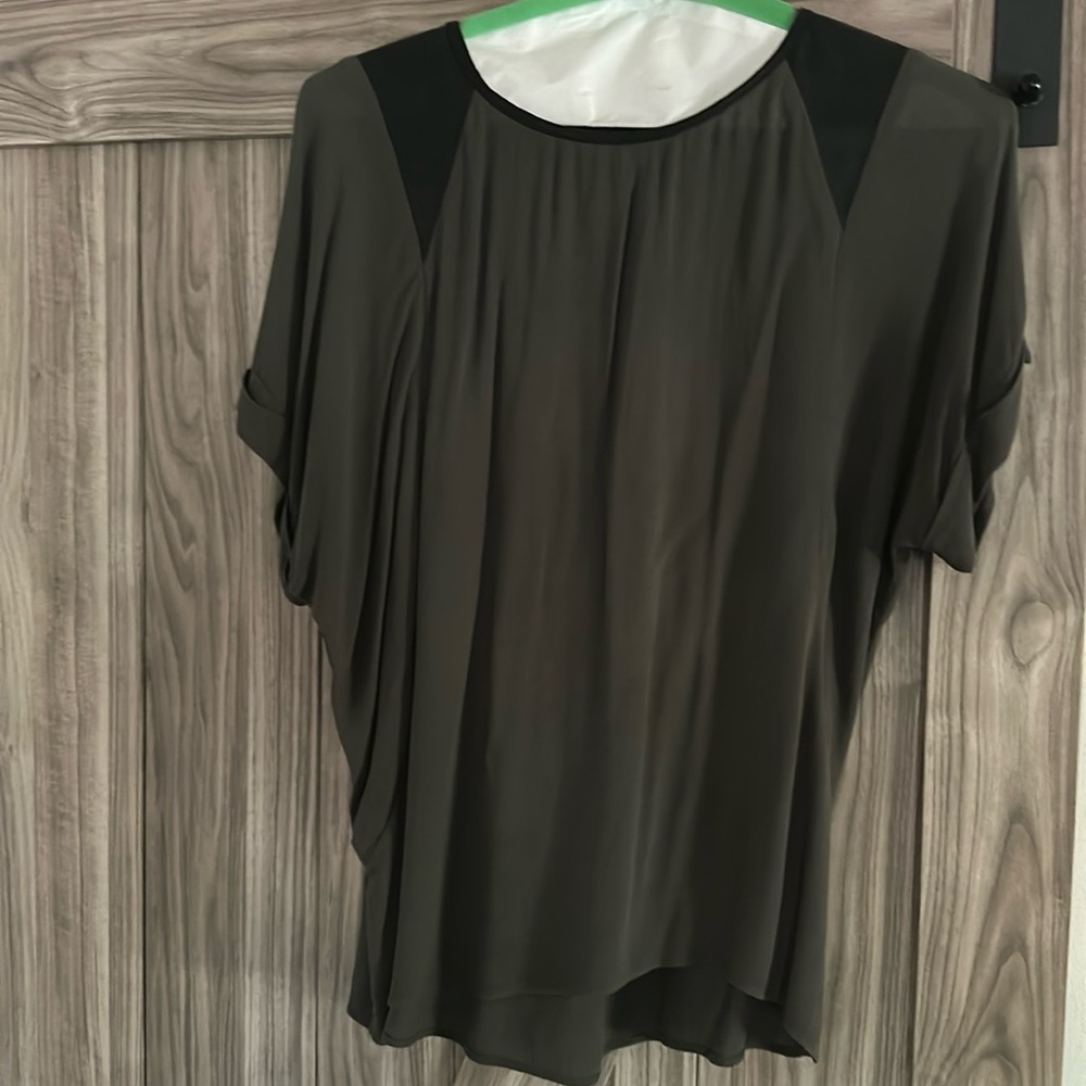 Ella Moss flowy blouse
